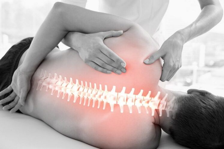 Sesija ručne terapije za osteohondrozu torakalne kralježnice